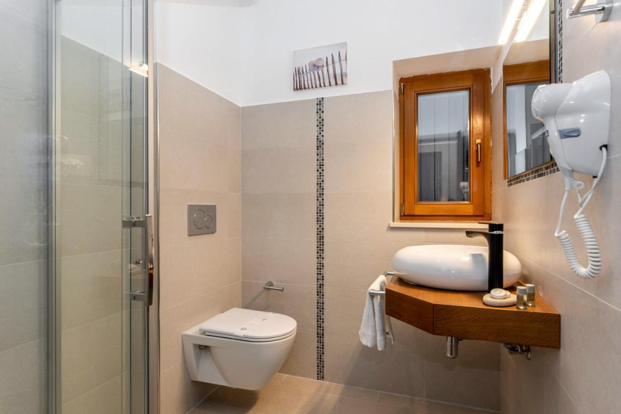 Hotel Tomazici Santalezi Εξωτερικό φωτογραφία